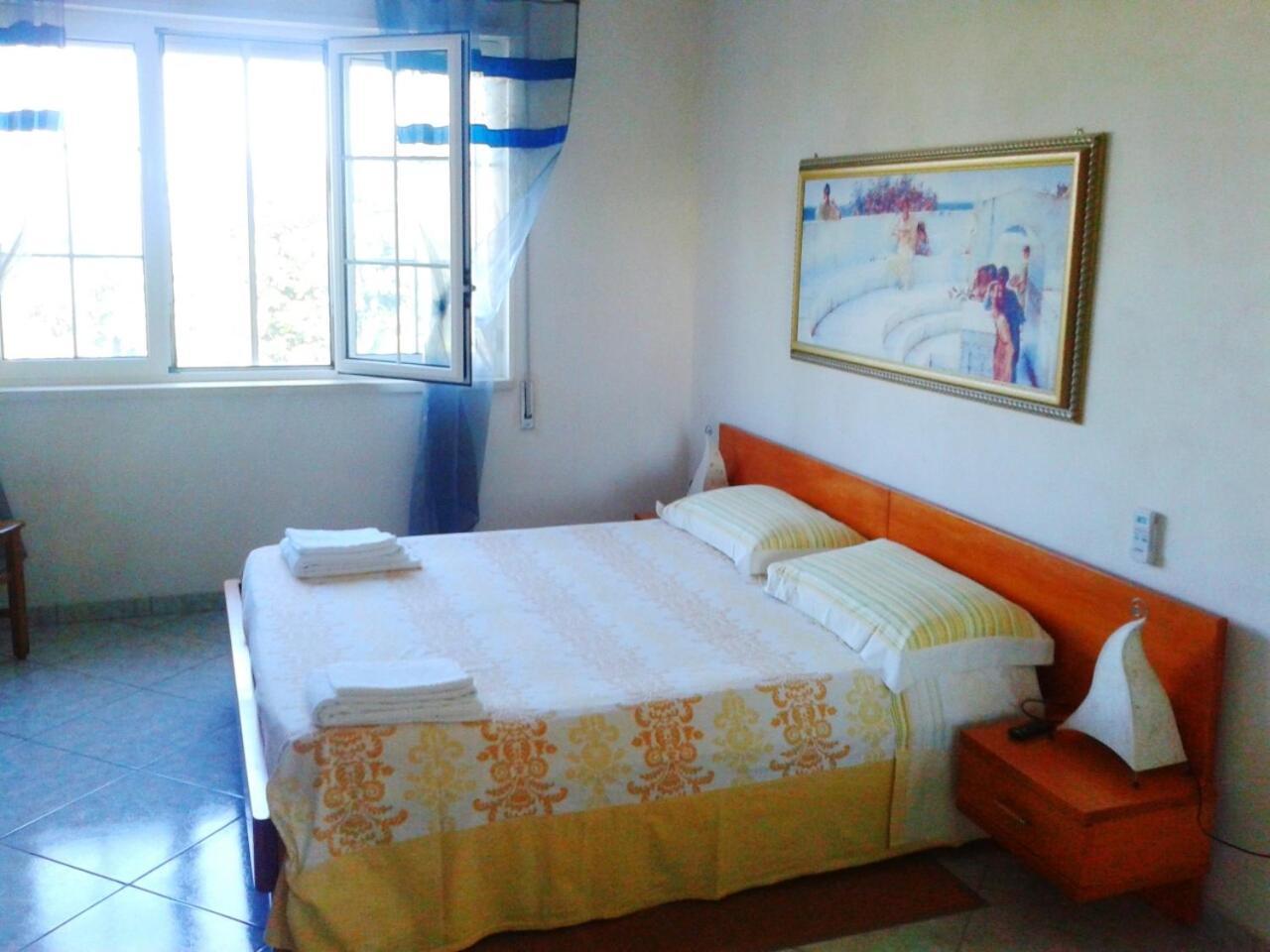 B&B Santa Sabina Torre Santa Sabina Rum bild